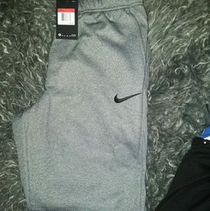 Nike Therma Pants
